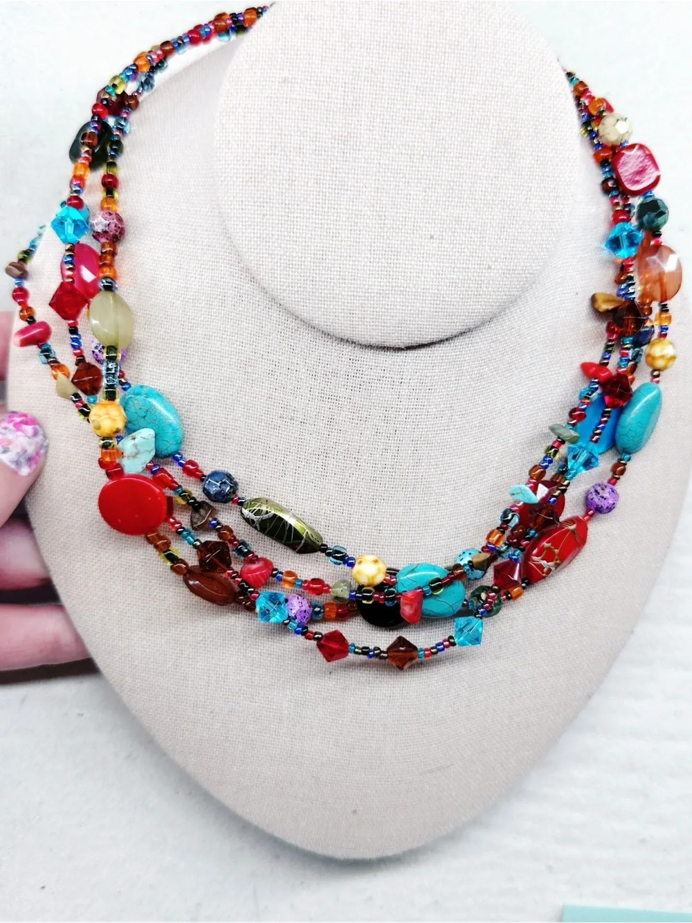 5351mc. Red Seed Bead Necklace